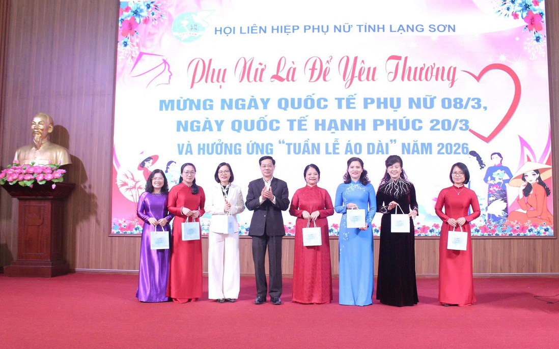 Phụ nữ xứ Lạng chia sẻ kiến thức, kỹ năng xây dựng gia đình no ấm, tiến bộ, hạnh phúc