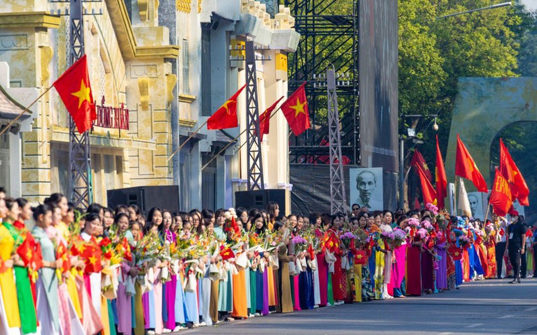 Bộ Nội vụ bác bỏ thông tin hoán đổi để nghỉ Giỗ Tổ, 30/4-1/5 kéo dài 9 ngày