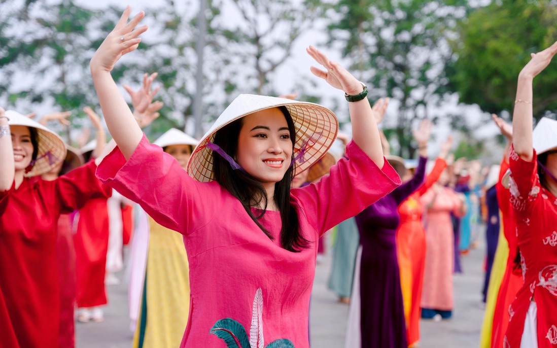 Ngày hội "Rực rỡ tháng 3" thu hút gần 1.000 hội viên phụ nữ Huế