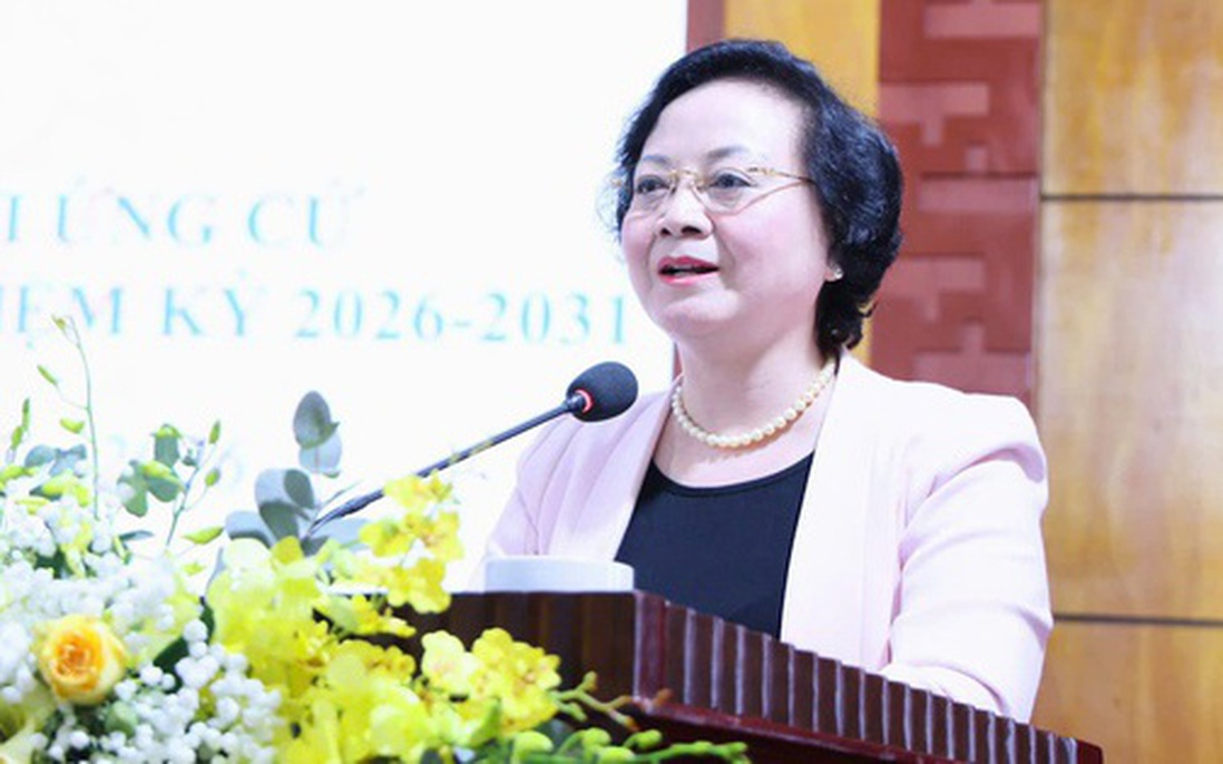 Phó Thủ tướng Phạm Thị Thanh Trà thông tin tới cử tri về lộ trình cải cách tiền lương, cắt giảm thủ tục hành chính