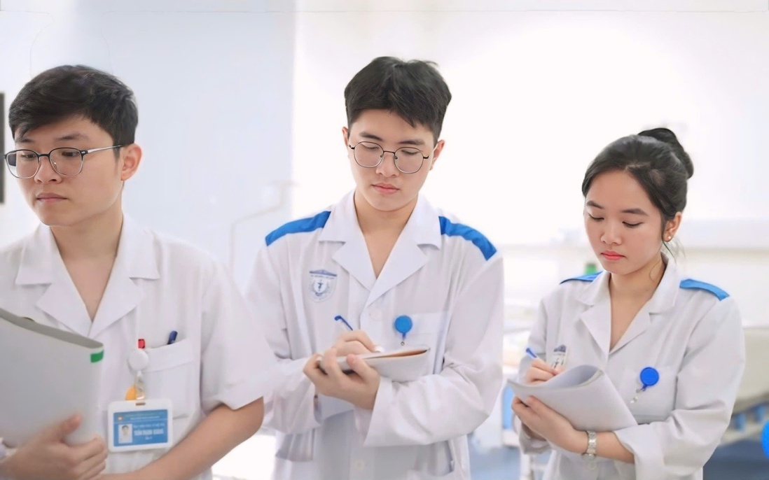 Nữ học viên kiêm Chủ tịch Hội phụ nữ cơ sở được tuyên dương Gương mặt trẻ triển vọng toàn quân