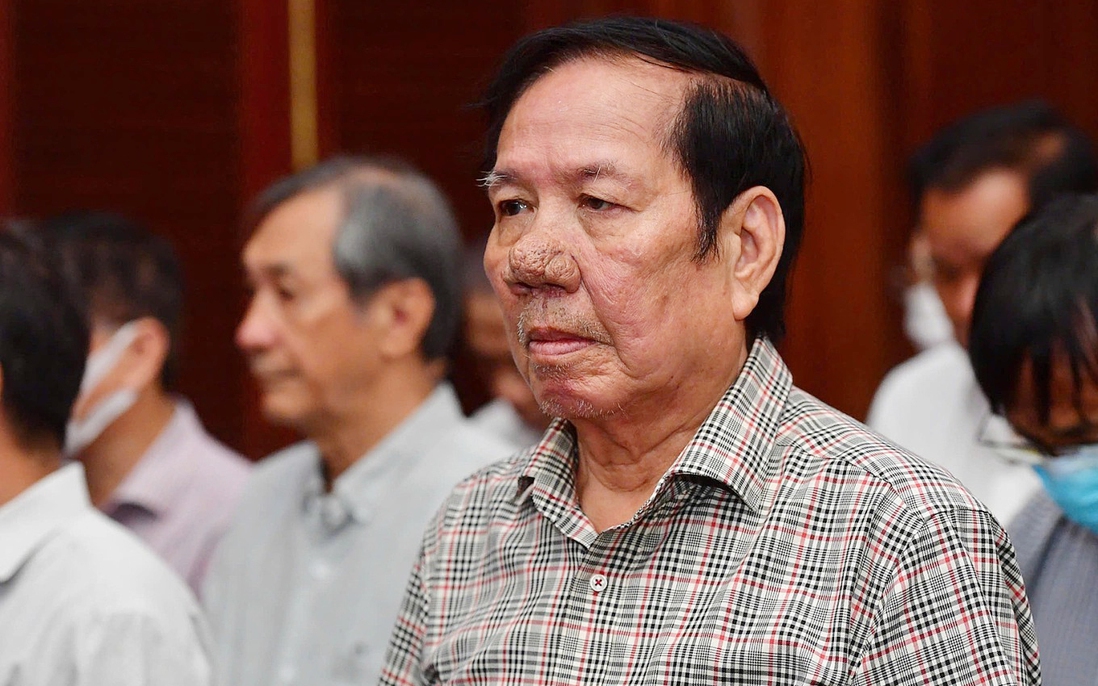 Bán đất công sản tại Bến Vân Đồn, lãnh đạo Tập đoàn Công nghiệp Cao su Việt Nam nhận án phạt 14 năm tù