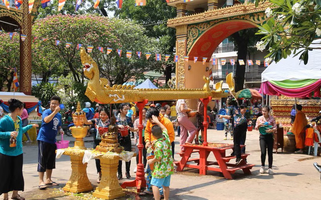 Lãnh đạo Việt Nam gửi thư chúc mừng Tết cổ truyền của Lào và Campuchia