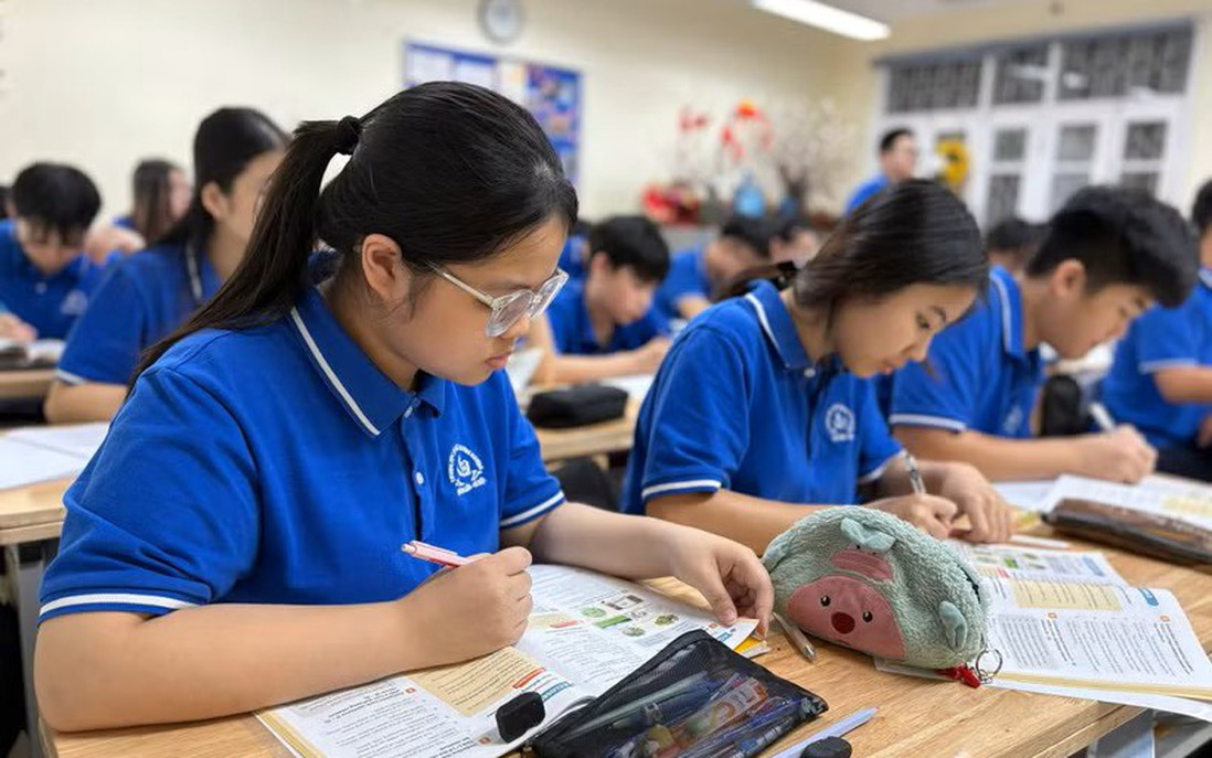 Bỏ yêu cầu thường trú trong tuyển sinh lớp 10: Chính sách nhân văn, vì học sinh