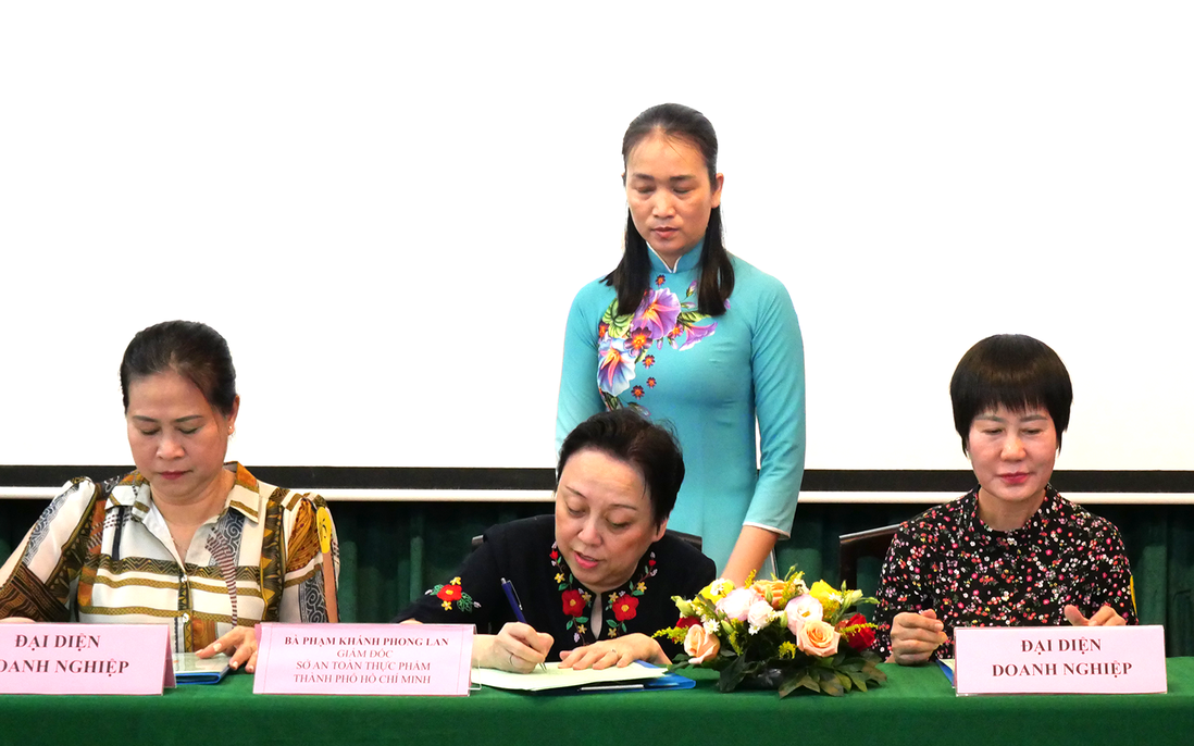 TPHCM: Hơn 300 doanh nghiệp cam kết bảo đảm an toàn suất ăn học đường