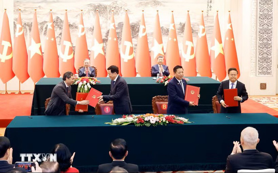 Lễ ký kết một số văn kiện hợp tác tiêu biểu giữa Việt Nam-Trung Quốc