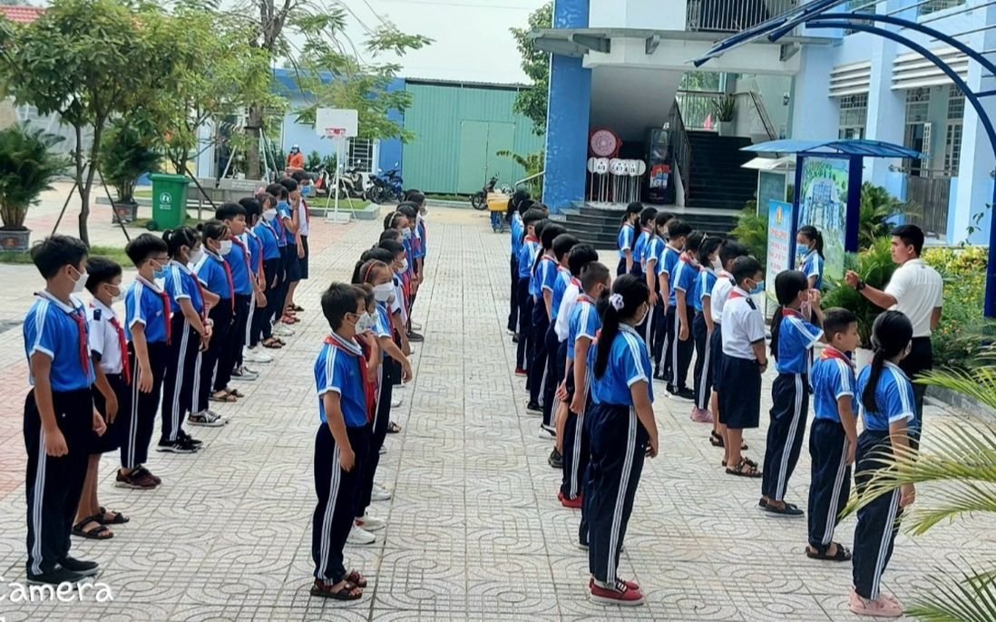 Hội Bảo vệ Quyền Trẻ em TPHCM đề nghị xác minh vụ giáo viên buộc học sinh dùng kim tiêm đâm vào tay