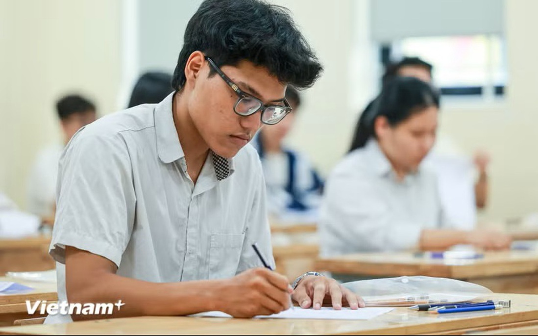 Hôm nay, thí sinh bắt đầu thử đăng ký dự thi tốt nghiệp Trung học Phổ thông