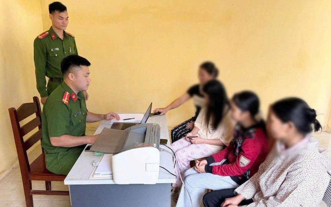 Kịp thời ngăn chặn 2 bé gái bỏ nhà đi tìm "việc nhẹ lương cao" ở Hà Nội