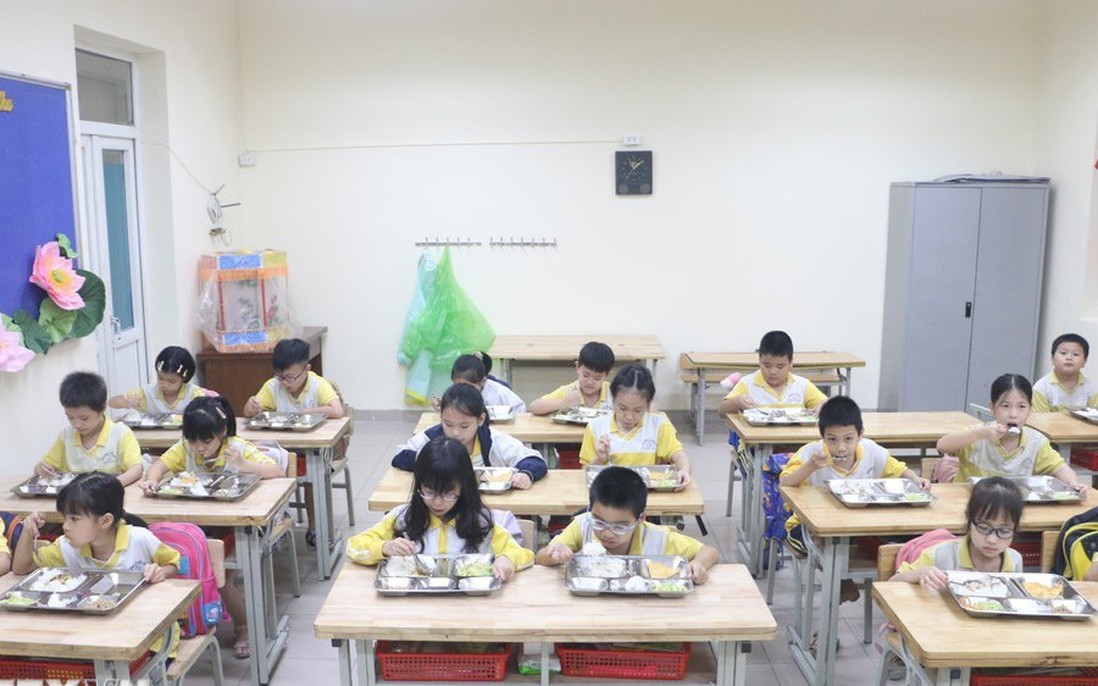 Hà Nội: Truy đến cùng trách nhiệm về vi phạm thực phẩm học đường