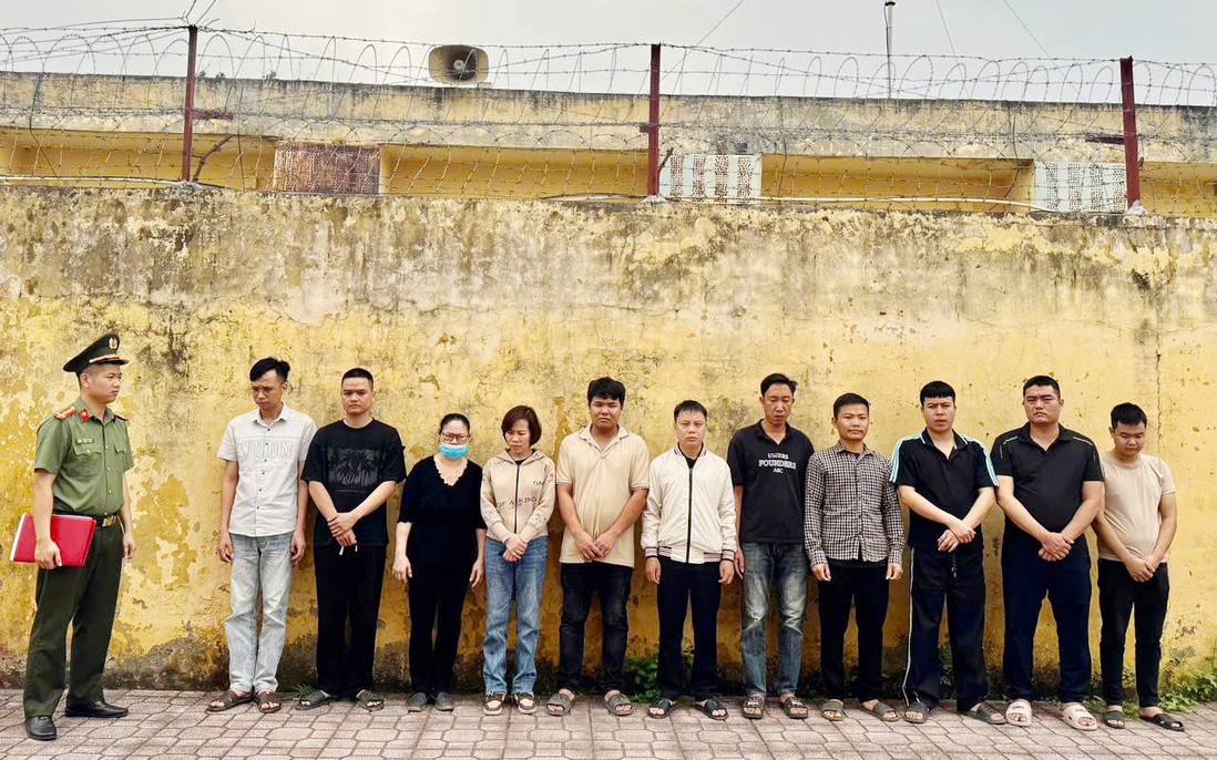 Khởi tố 11 bị can trong đường dây đánh bạc qua mạng hàng tỷ đồng