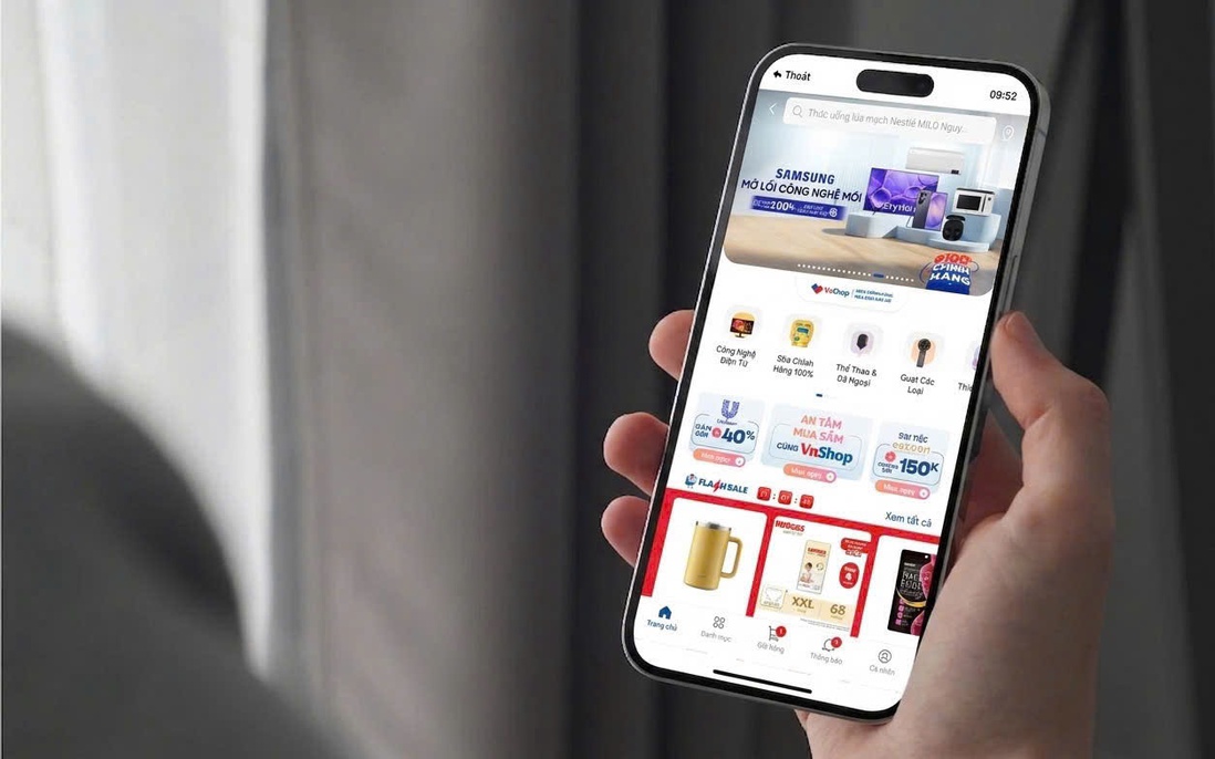 Người dùng ngày càng quen mua sắm trên app ngân hàng