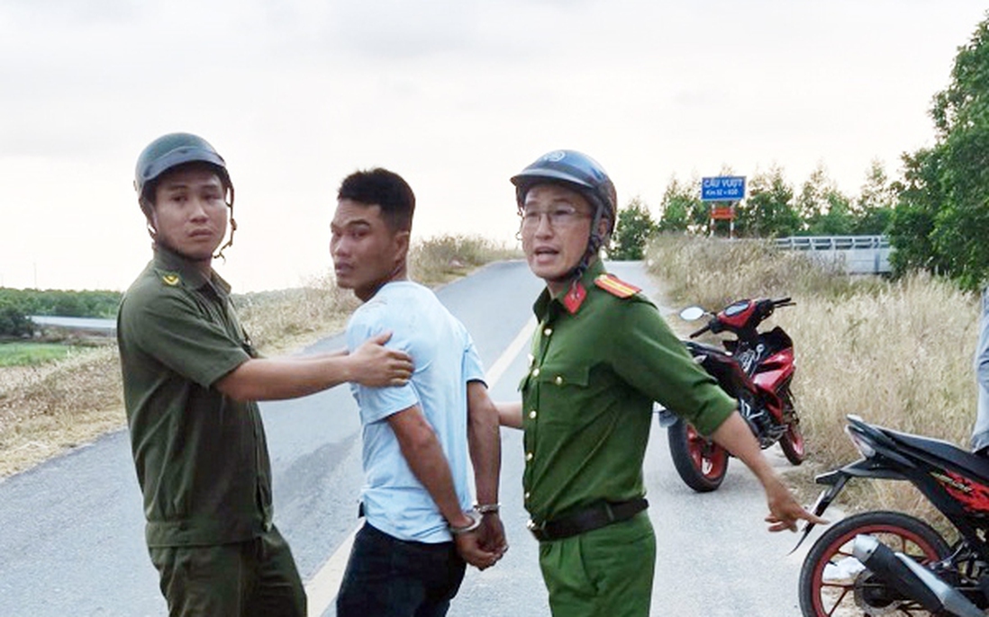 Đâm vợ tử vong sau cơn say rồi ôm con nhỏ bỏ trốn