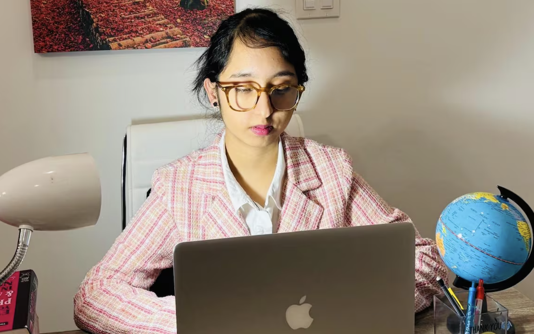 Thiếu nữ 15 tuổi "đánh thức" nụ cười của các bệnh nhi