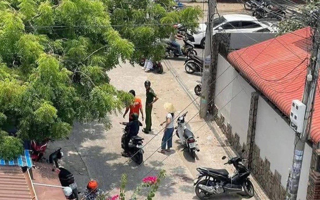 Vụ nam sinh lớp 9 tử vong: Trấn an tâm lý học sinh, thăm hỏi gia đình nạn nhân