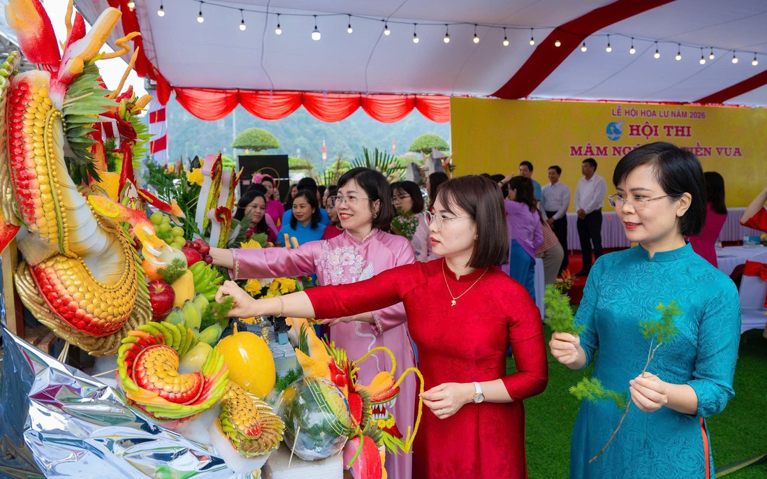 Phụ nữ Ninh Bình lan tỏa nét đẹp văn hóa trong Lễ hội Hoa Lư 2026