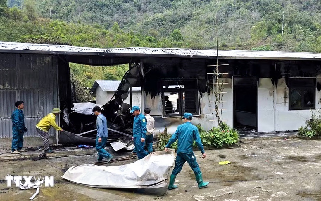 Lai Châu: Cháy nhà sàn trong đêm khiến 3 chị em tử vong