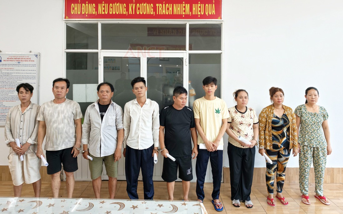Triệt phá băng nhóm cướp giật thứ 2 tại Tân Huê Viên, khởi tố 10 bị can