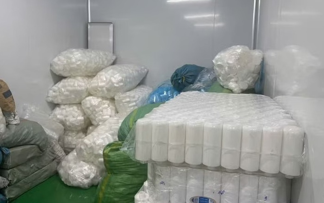 Cần Thơ: Kiểm tra cơ sở sản xuất kem trộn "3 không" bán 500 đơn mỗi ngày