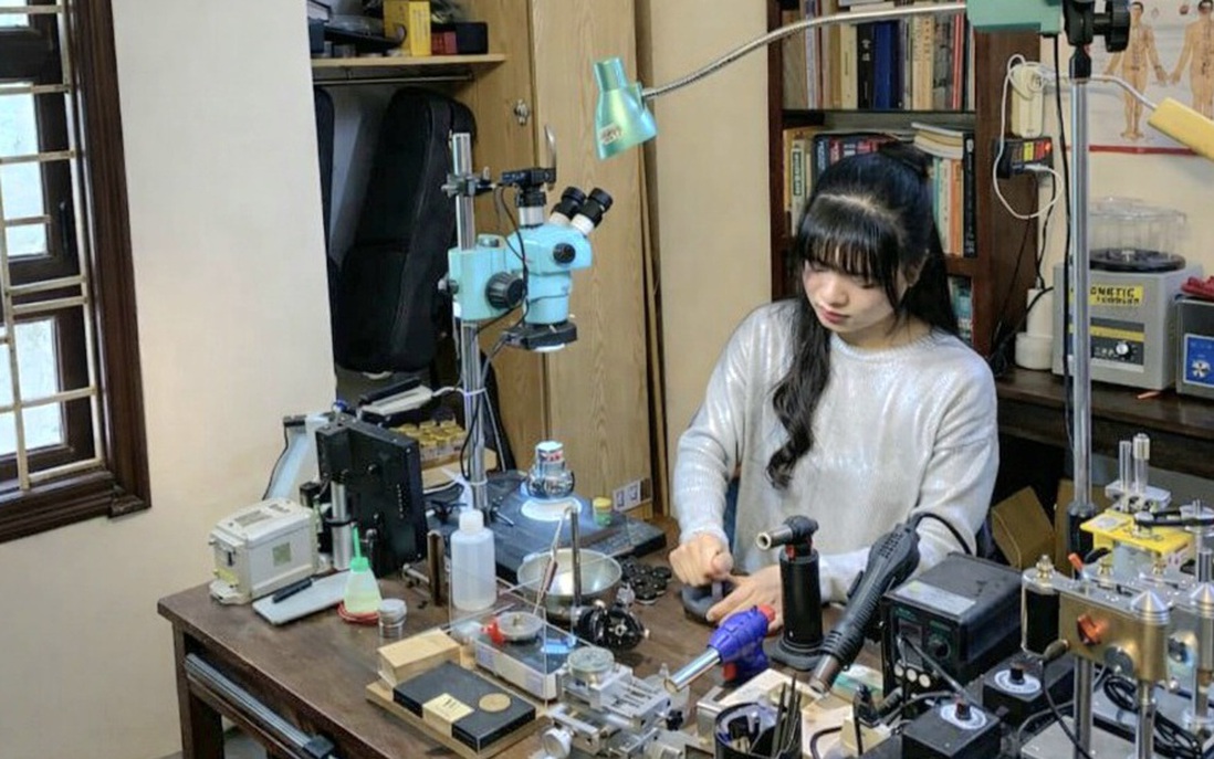 Cô gái 9X mở cánh cửa việc làm cho người khiếm thính từ di sản pháp lam