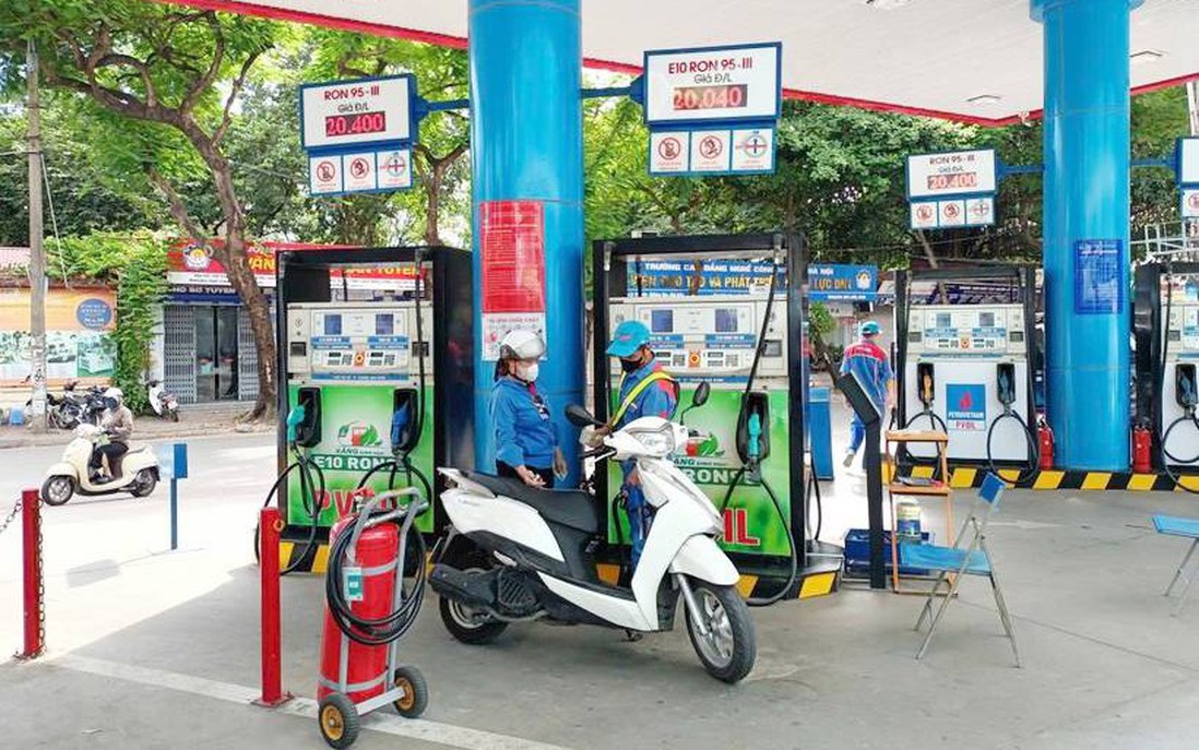 Thứ trưởng Bộ Công Thương: Sẽ đảm bảo nguồn cung ứng xăng dầu hết tháng 4