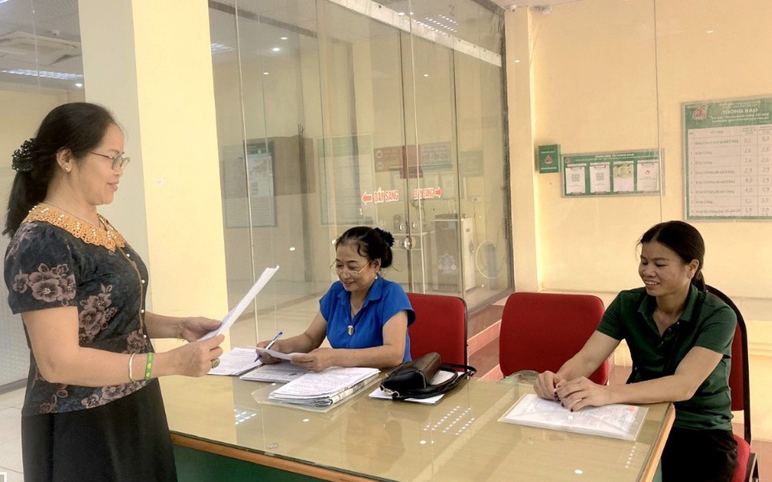 Vận động bỏ thuốc bằng cách khuyên "uống nước chè, nhai kẹo cao su, làm việc nhà"