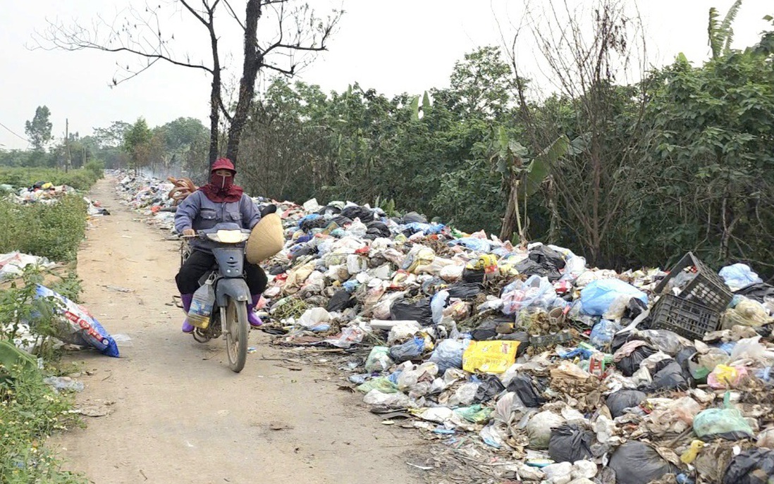 Bãi rác "vỡ trận" ở Hưng Yên: Chính quyền vào cuộc sau phản ánh của Báo Phụ nữ Việt Nam