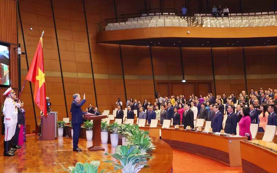 Điện, thư và thông điệp chúc mừng các đồng chí lãnh đạo chủ chốt