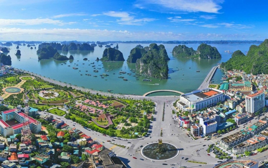 Lấy ý kiến người dân về việc thành lập thành phố Quảng Ninh