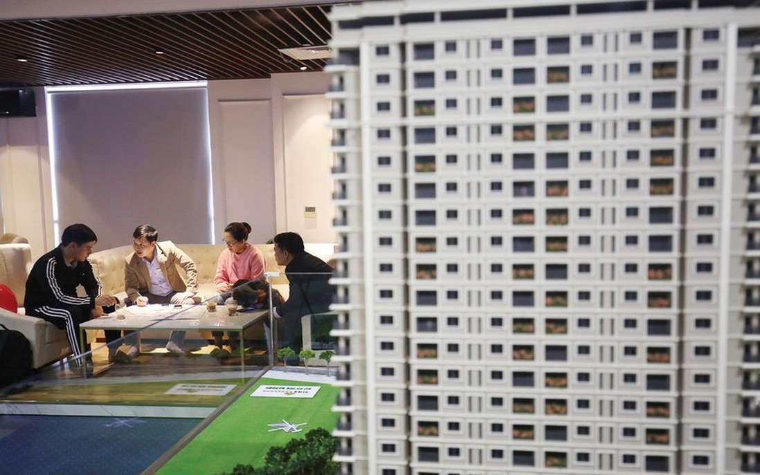 Giá nhà leo thang, người mua hụt hơi: Thị trường vẫn lệch pha