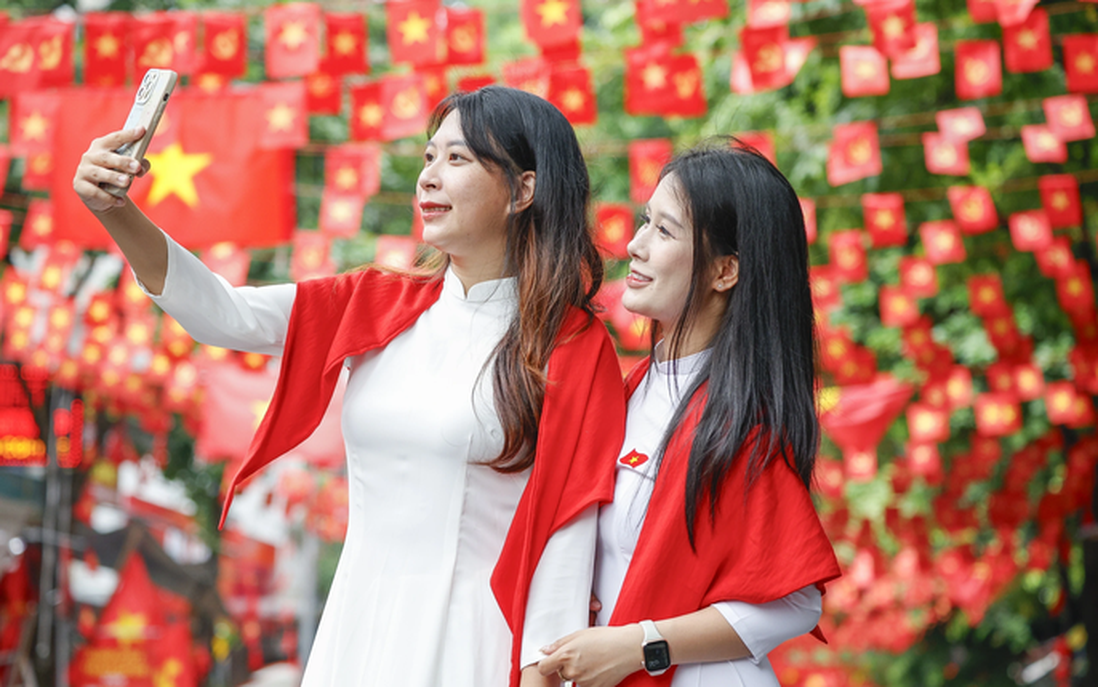 Hoán đổi ngày nghỉ dịp Giỗ Tổ và 30/4: Vì sao vẫn còn nhiều băn khoăn?