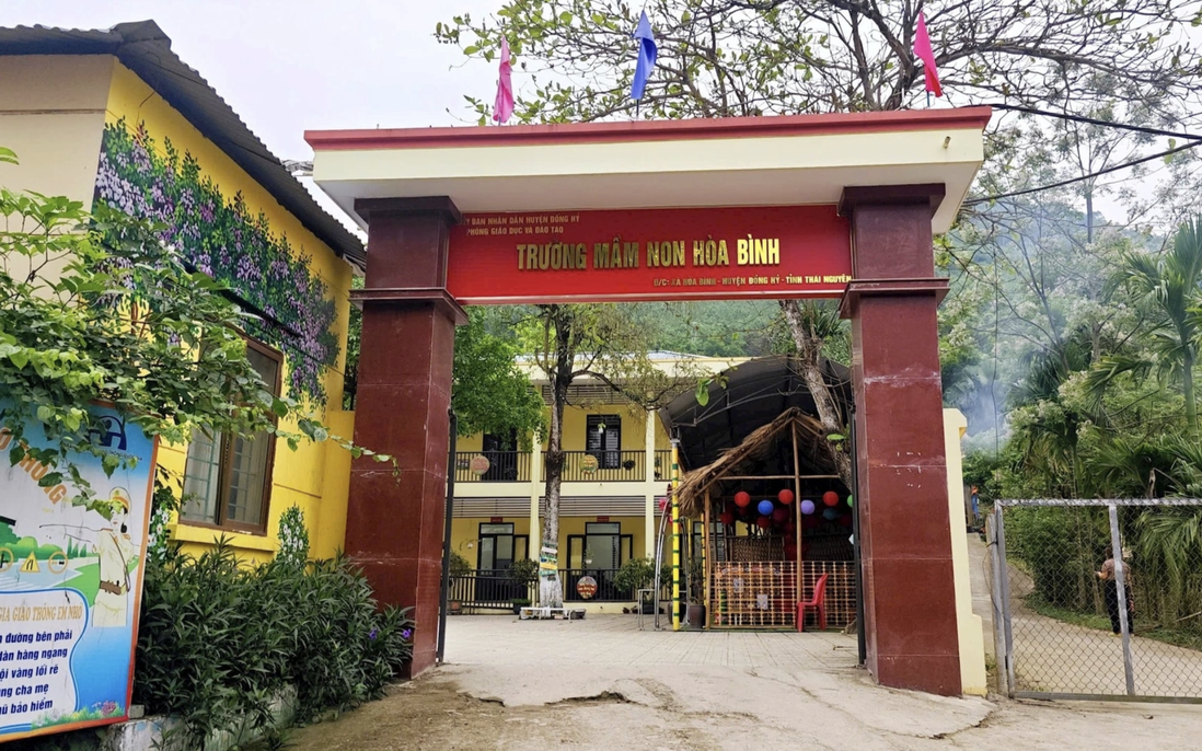 Dùng thịt lợn nhiễm bệnh: Thái Nguyên tạm đình chỉ Hiệu trưởng Trường Mầm non Hòa Bình