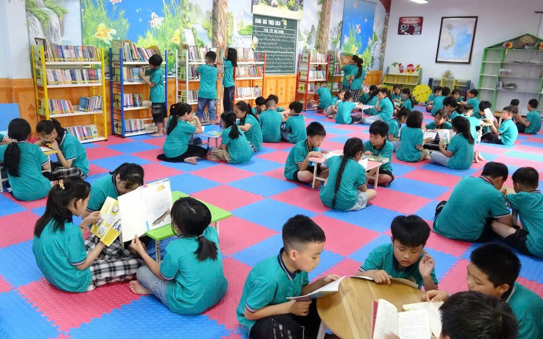 Miễn phí sách giáo khoa: Trường học đối mặt với nhiều nỗi lo