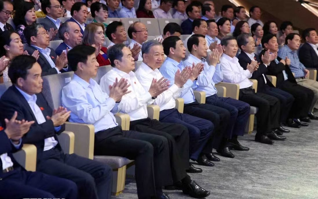 Chương trình nghệ thuật "Tổ quốc trong tim" thể hiện sức mạnh đại đoàn kết