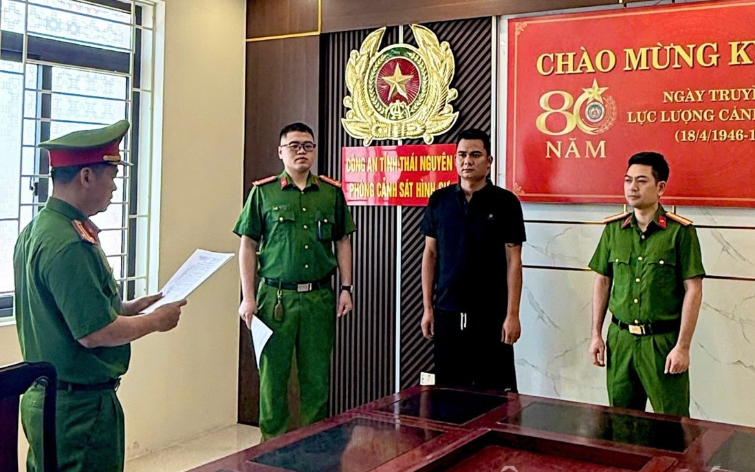 Nhắn tin khi lái xe, tài xế tông chết nữ công nhân môi trường