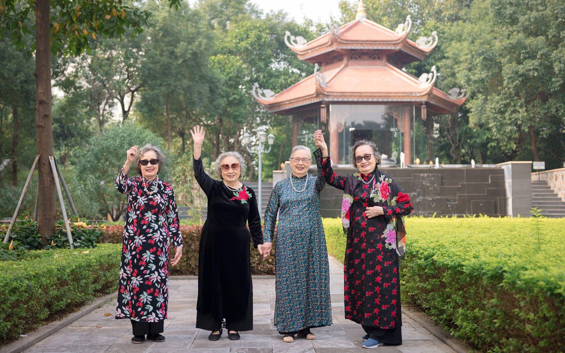 Vượt ngàn dặm xa, cuộc hội ngộ của tình thân ruột thịt tại Phương Đông Asahi