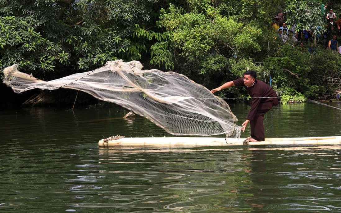 Đặc sắc Lễ hội Đánh cá suối truyền thống của đồng bào Mường