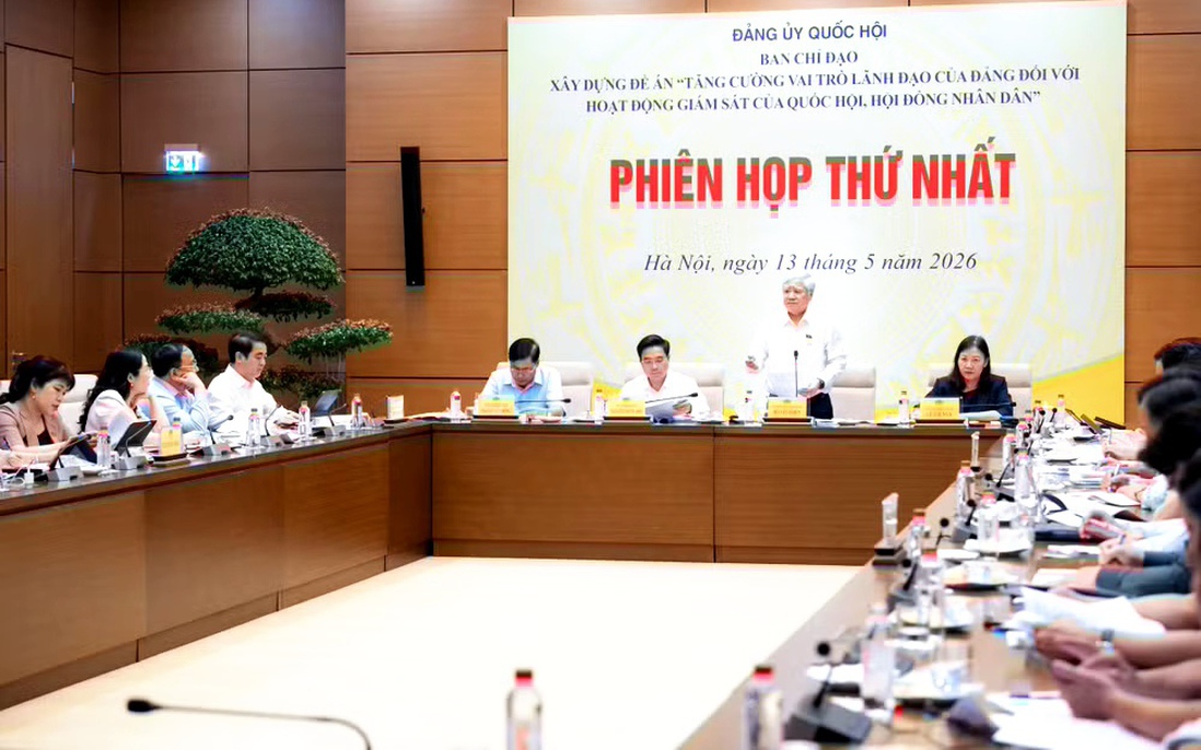 Tăng cường vai trò lãnh đạo của Đảng với hoạt động giám sát của Quốc hội, Hội đồng Nhân dân