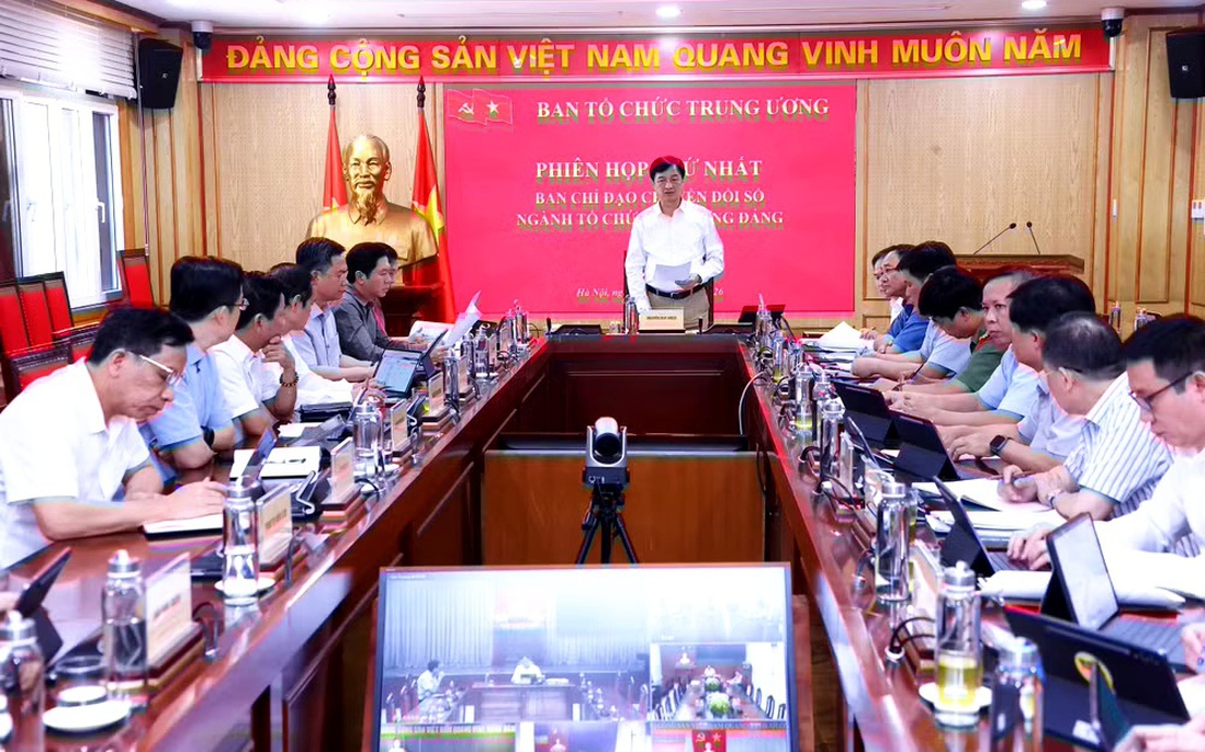 Phiên họp thứ nhất Ban Chỉ đạo chuyển đổi số ngành Tổ chức xây dựng Đảng