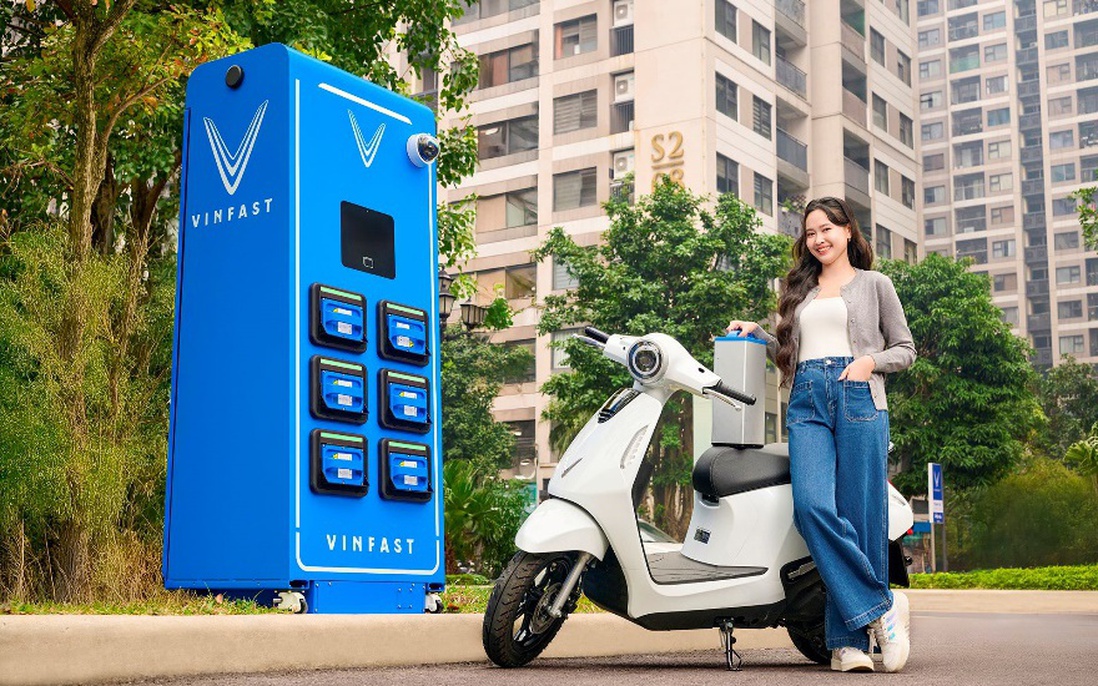 Đổi pin 1 phút, sạc miễn phí khắp nơi: Lý do người dùng ngày càng chuộng xe máy điện VinFast