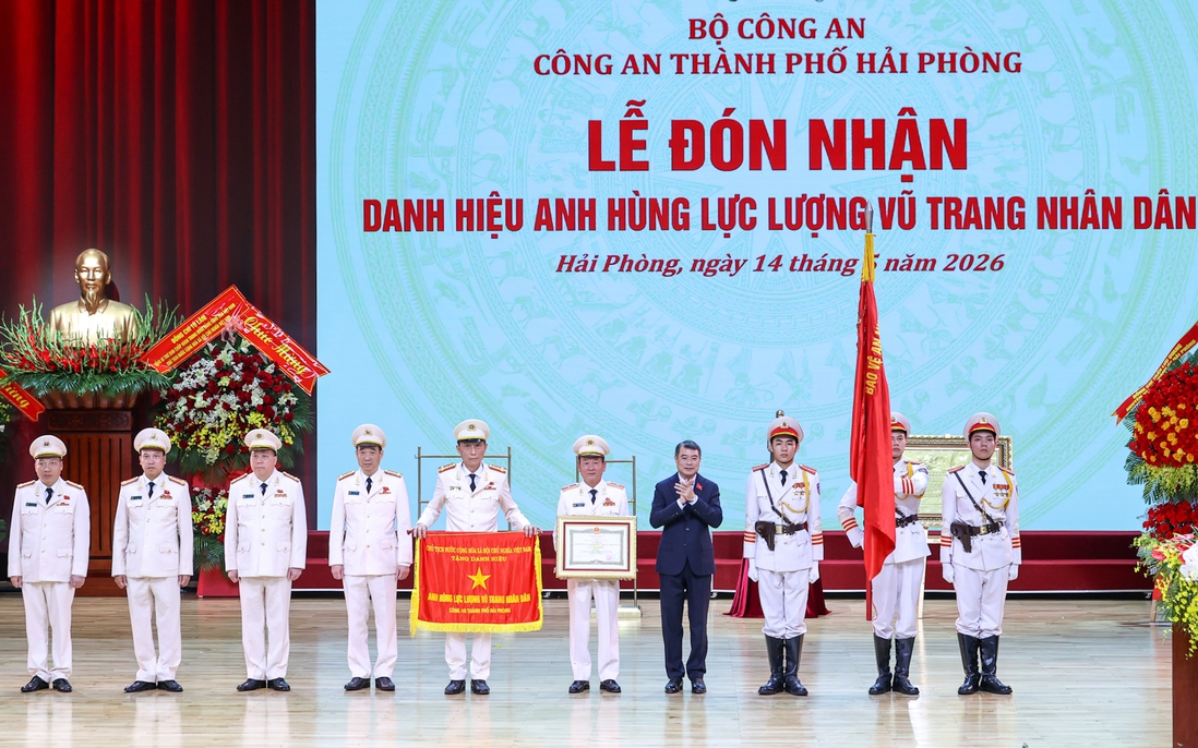 Thủ tướng Lê Minh Hưng trao danh hiệu Anh hùng Lực lượng vũ trang nhân dân tặng Công an Hải Phòng
