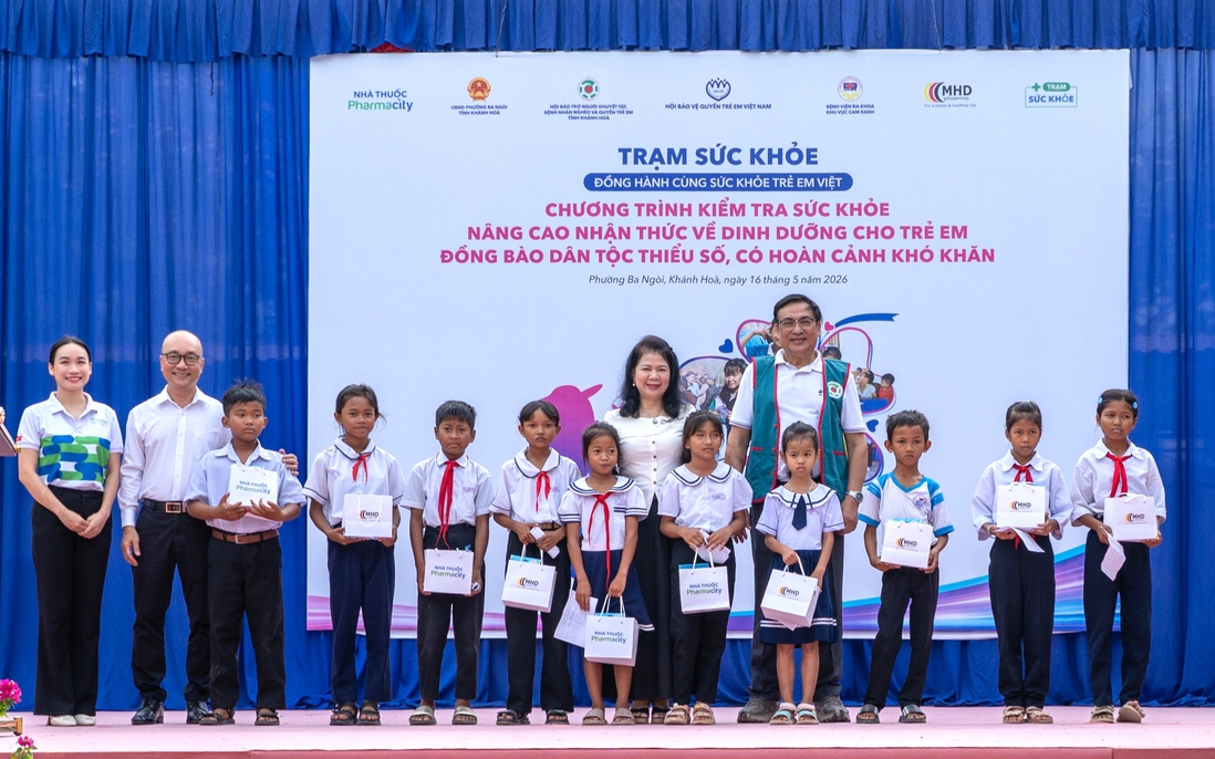 Chăm sóc dinh dưỡng cho 300 trẻ em có hoàn cảnh khó khăn tỉnh Khánh Hòa