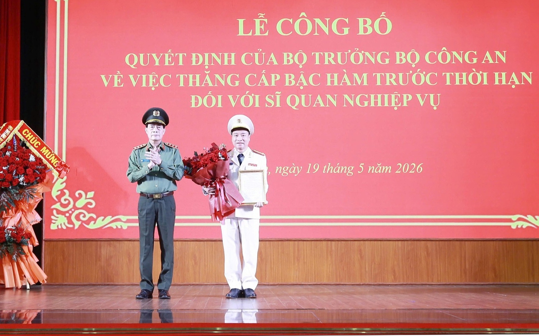 Giám đốc Công an tỉnh Lạng Sơn được thăng bậc hàm từ Thượng tá lên Đại tá trước thời hạn