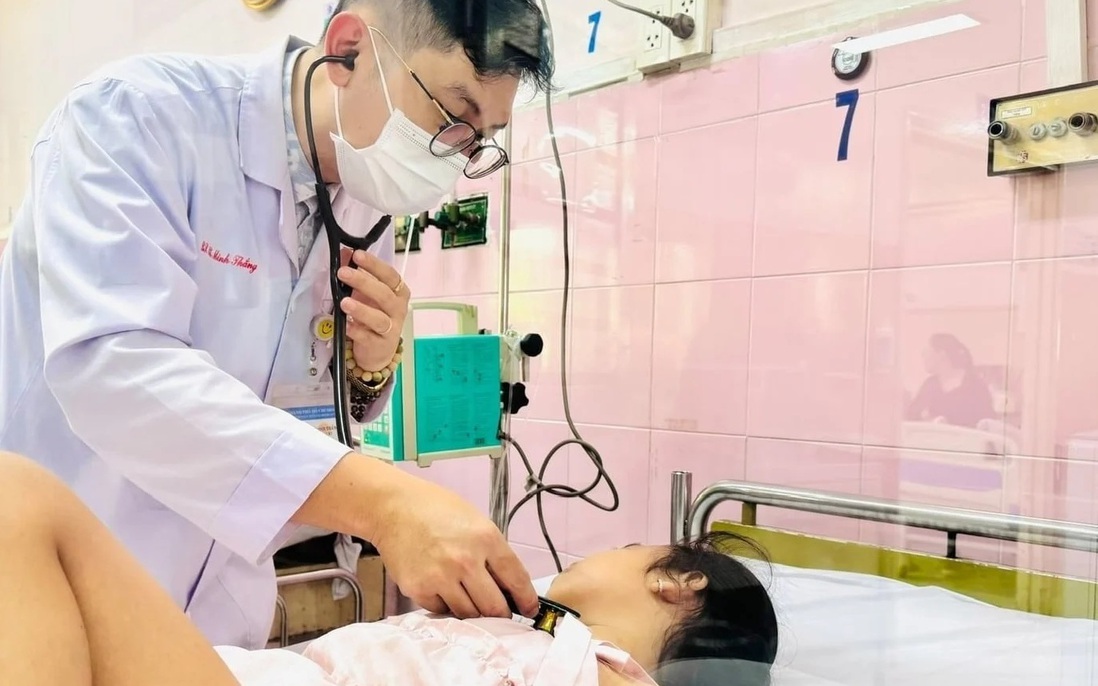 Liên tiếp ngộ độc thực phẩm trong trường học ở TPHCM: "Lỗ hổng" quản lý