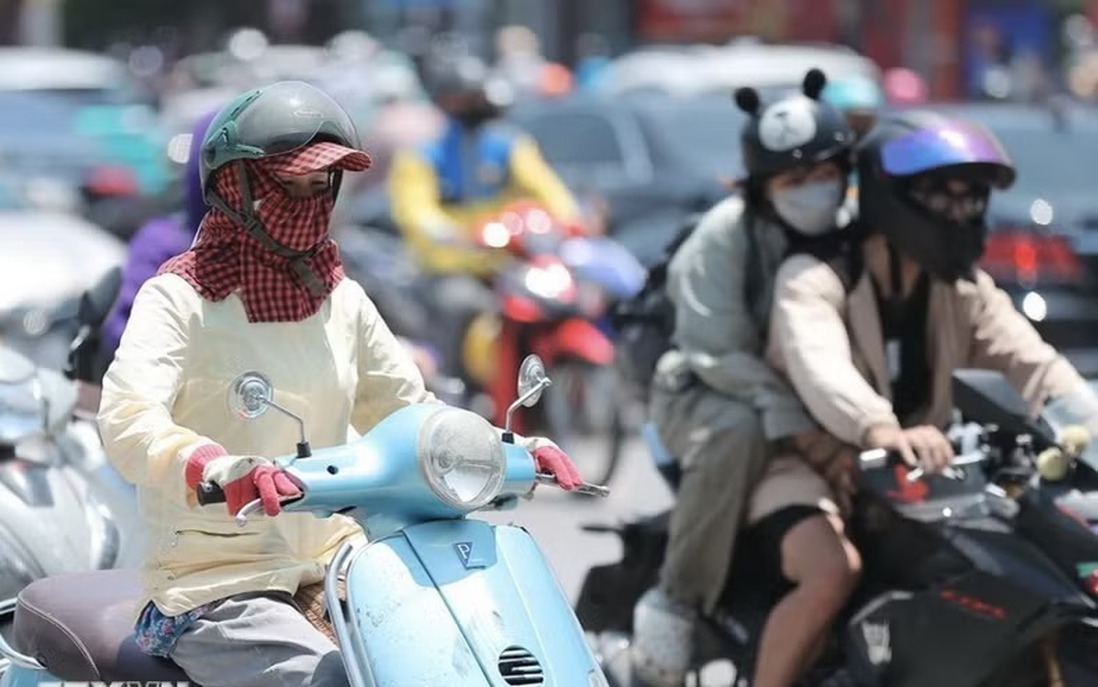 Nắng nóng ở Bắc Bộ và Trung Bộ có khả năng kéo dài đến 28/5