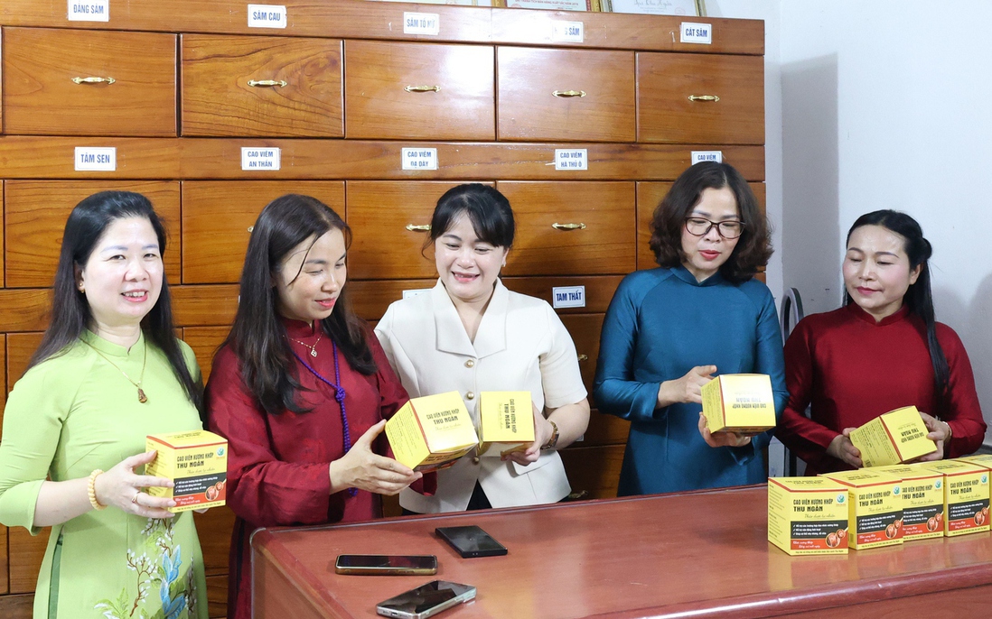 Đồng hành cùng phụ nữ trung du phát triển vùng dược liệu sạch