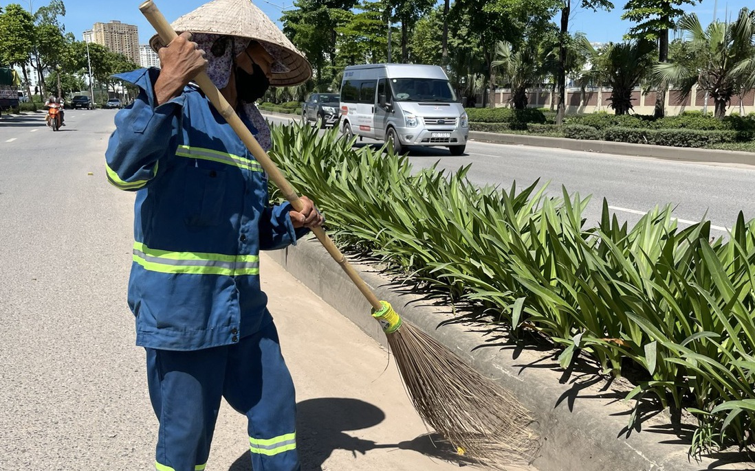 Nhọc nhằn mưu sinh dưới cái nóng như đổ lửa