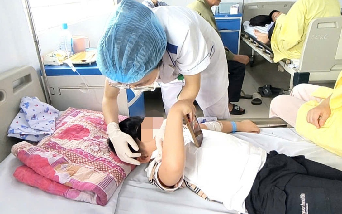 Gia đình 3 thế hệ cùng mắc dị tật
