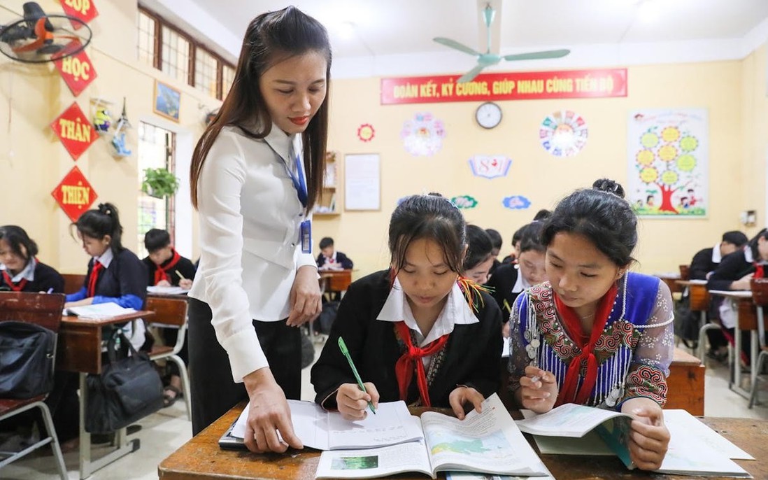 Hỗ trợ tiền ăn, gạo, đồ dùng cá nhân cho học sinh trường phổ thông nội trú