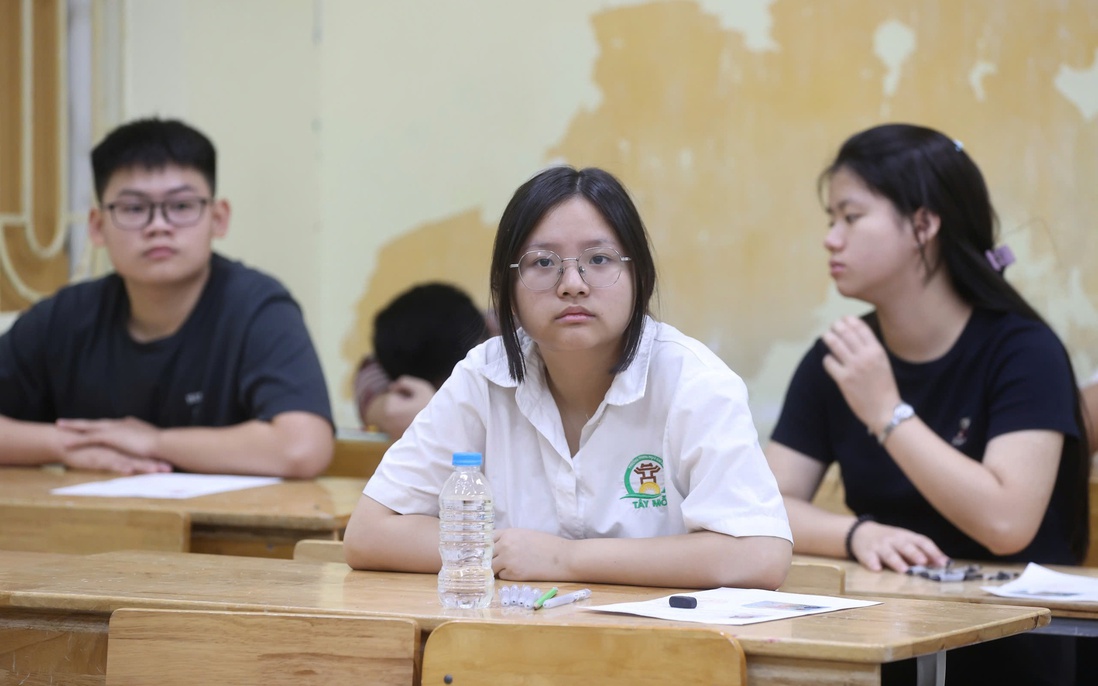 Thi vào lớp 10 ở Hà Nội: Thí sinh bước vào môn thi cuối cùng 